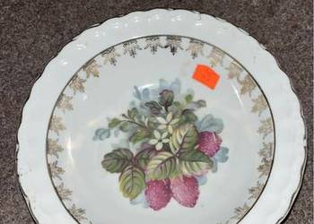 Miseczka z truskawkami.