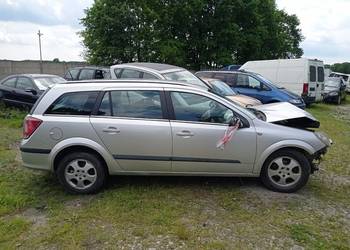 Opel Astra 1,7 CDTI Kombi 2005 r. dawca części