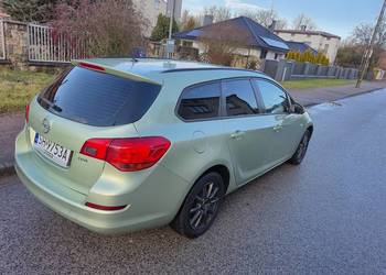 Opel Astra J/W pełni sprawna / Zadabana / Opłacona