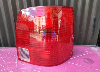 Volkswagen Passat b-5 97 r combi lampa tylna prawa nowa