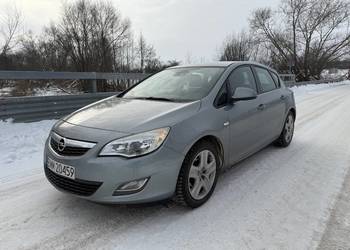 Opel Astra J