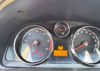 Sprzedam samochód opel antara