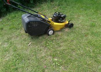 Kosiarka do trawy-Hunter-4 Hp bez nap- z koszem