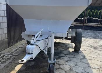 Rozsiewacz, wózek do wapna Bredal 6t