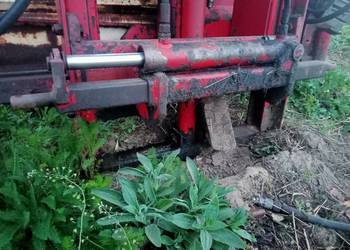 Belka z przesowem hydraulicznym