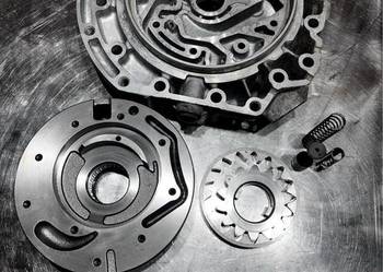 Pompa oleju ZF 5hp24 BMW Jaguar Range Rover 100 % sprawna gotowa do montażu