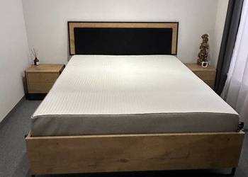 Zestaw: Łóżko+szafki nocne + komoda + toaletka + witryna