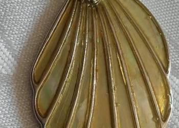 SREBRZONY MEDALION W KSZTAŁCIE LIŚCIA