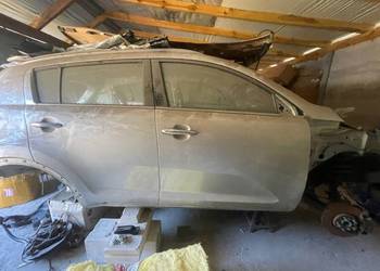 Kia Sportage 3 III 10-15 drzwi prawe przednie przód