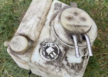 Zbiornik spryskiwaczy szyb i lamp Mercedes w210