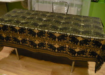 Obrus z tajskiego jedwbiu słonie