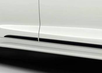 TOYOTA Corolla Listwy drzwi boczne kpl PW156-02006-CA OE