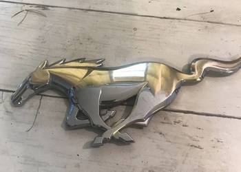 Nowy znaczek Mustang srebrny emblemat konik
