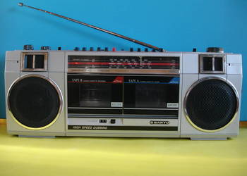 Radiomagnetofon SANYO M-W200L