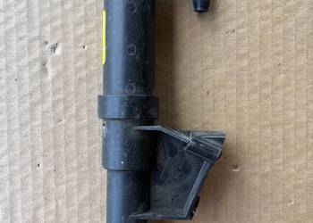 VOLVO V50 POMPKA SPRYSKIWACZ REFLEKTORA 1300390109