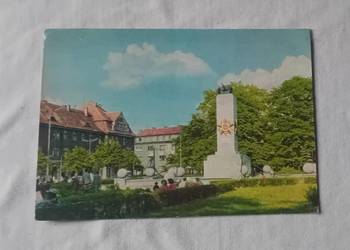 Pocztówka z CCCP: Kłajpeda - Litwa. Pomnik Sława Gierojam. 1972 r.