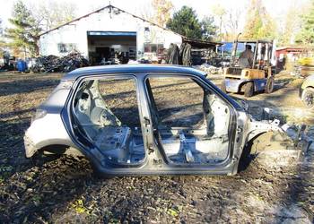 PRÓG SŁUPEK PRAWY BOK ZMW SUZUKI SWIFT VI MK8