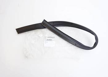 USZCZELKA DRZWI PRAWY PRZÓD LUB TYŁ INFINITI Q50