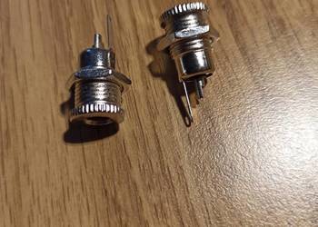 Gniazdo zasilania montaż 5,5/2,5 metal x2