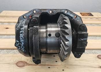 Środek mostu Massey Ferguson 7480 {Dana 13X30}