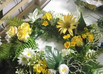 Wiązanka-wianek wiosenny na cmentarz