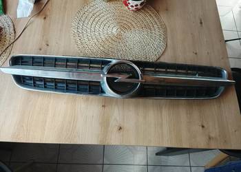 Grill atrapa Opel Vectra C przed lift .