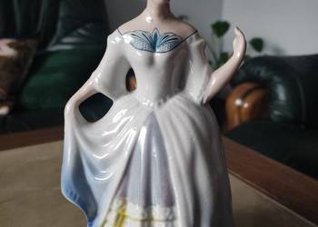 Figurka porcelanowa dama w krynolinie Steatyt lata 60 te