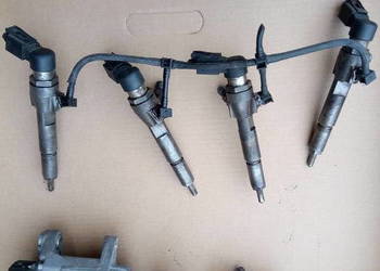Wtryskiwacz wtryskiwacze ford focus mondeo  1,8
