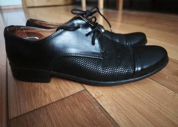 Czarne skórzane półbuty wizytowe chłopięce 36 Komunia