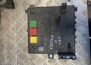 Skrzynka Bezpieczników z Modułem Haka Opel Vectra C 09228740