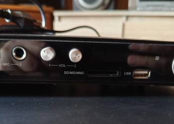 Zestaw 2x odtwarzacz DVD oraz 2x magnetowid Sharp i Hitachi dekoder polsat