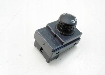 Przełącznik regulacji lusterek Mitsubishi Colt VI [2004 - 2008] MN108084