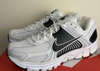 Buty/Sneakersy Nike Zoom Vomero 5 FB9149-101