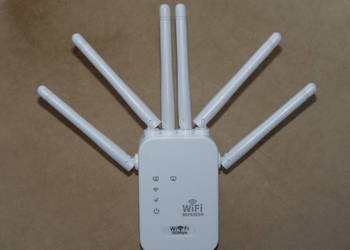 Repeater Wi-Fi AP 2,4 GHz 300 Mb/s router 6 anten