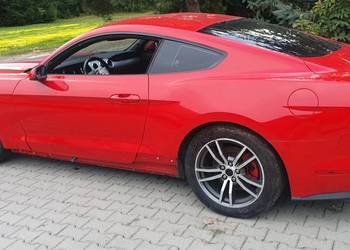 Ford Mustang 317kM 2015 silnik pali