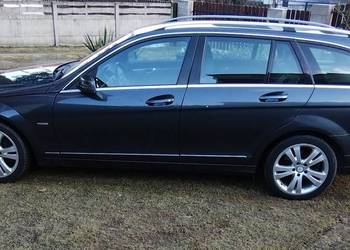 Mercedes-Benz Klasa C 220 CDI DPF Automatik BlueEFFICIENCY Avantgarde