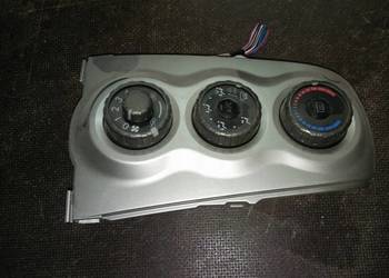 PANEL NAWIEWU KLIMY WTYCZKI YARIS II 55406-0D190