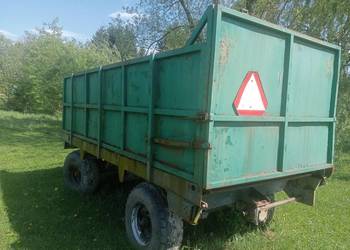 Przyczepa rozrzutnik