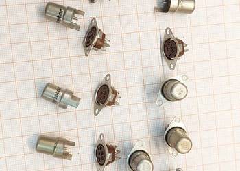 NUVISTOR 7586 + podstawka 7 szt. (A662)