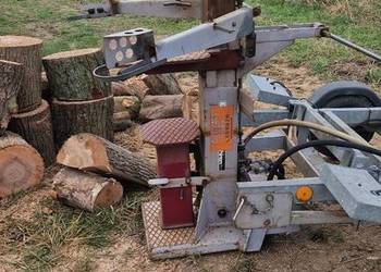 Łuparka hydrauliczna spalinowa jezdna 12 ton Honda