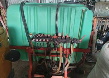Opryskiwacz Bury 1100l 15m