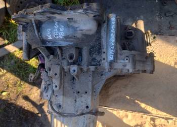 KIA CARENS II 1,8 16V skrzynia biegów KIA CARENS II 1,8 16V skrzynia biegów