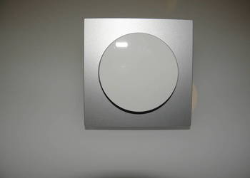 Włącznik światła BERKER R.3 aluminiowa ramka METAL
