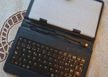 Nowe etui z klawiaturą do tableta