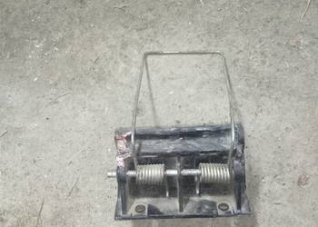 Mocowanie baku sprężyna derbi gpr 50