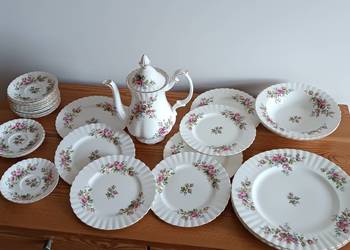 Porcelana Royal Albert Moss Rosse