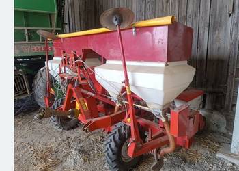 Siewnik do kukurydzy kverneland Optima 4 rzędowy