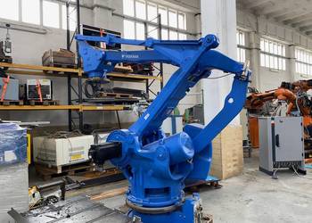 Robot manipulujący Motoman MPL800