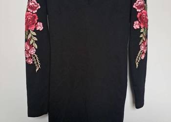 Reserved Sukienka czarna z motywem kwiatów na rękawach XS