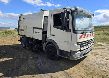 Zamiatarka MERCEDES-BENZ Atego (specjalny / 123 442 km) FAUN VIAJET 5R/L